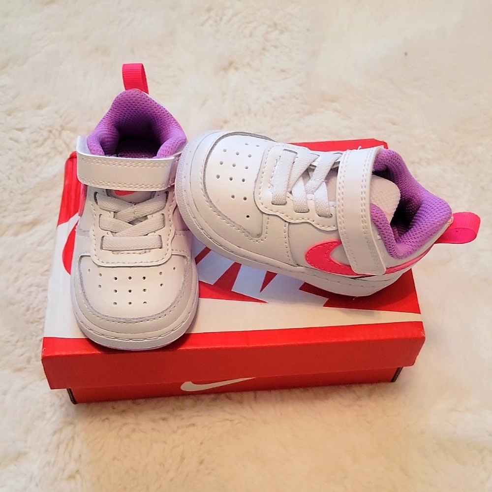 Nike Court Borough Low 2 (size 3c)